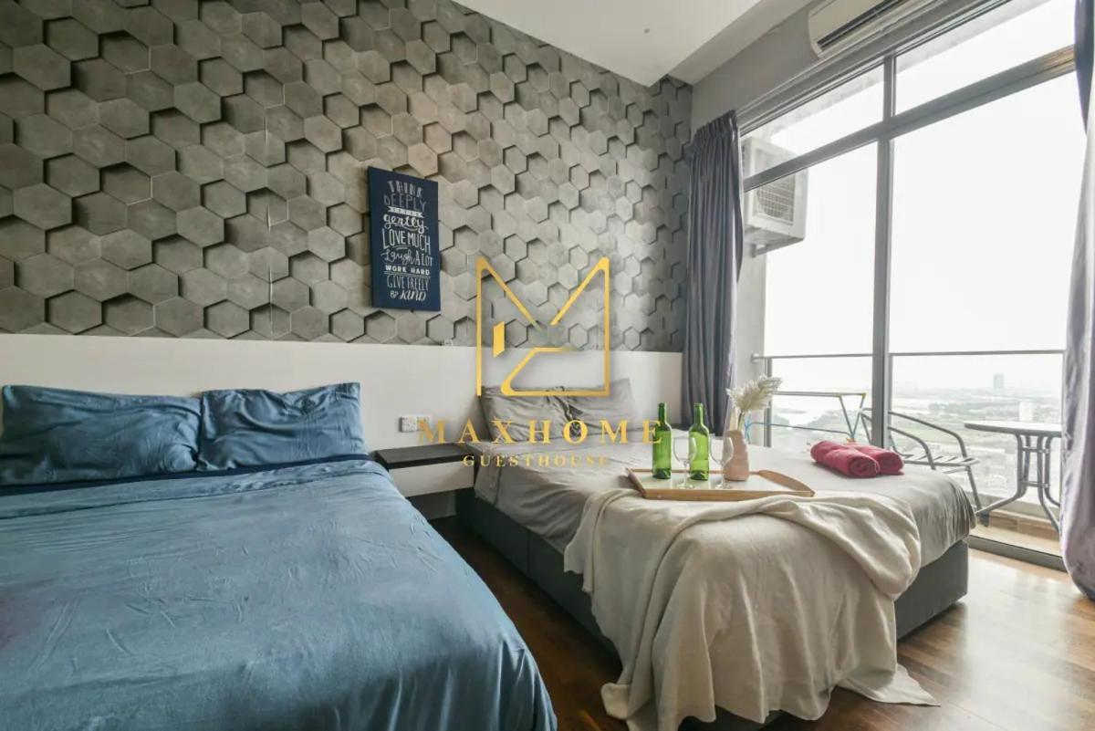 Maxhome Cozy At Silverscape Apartment