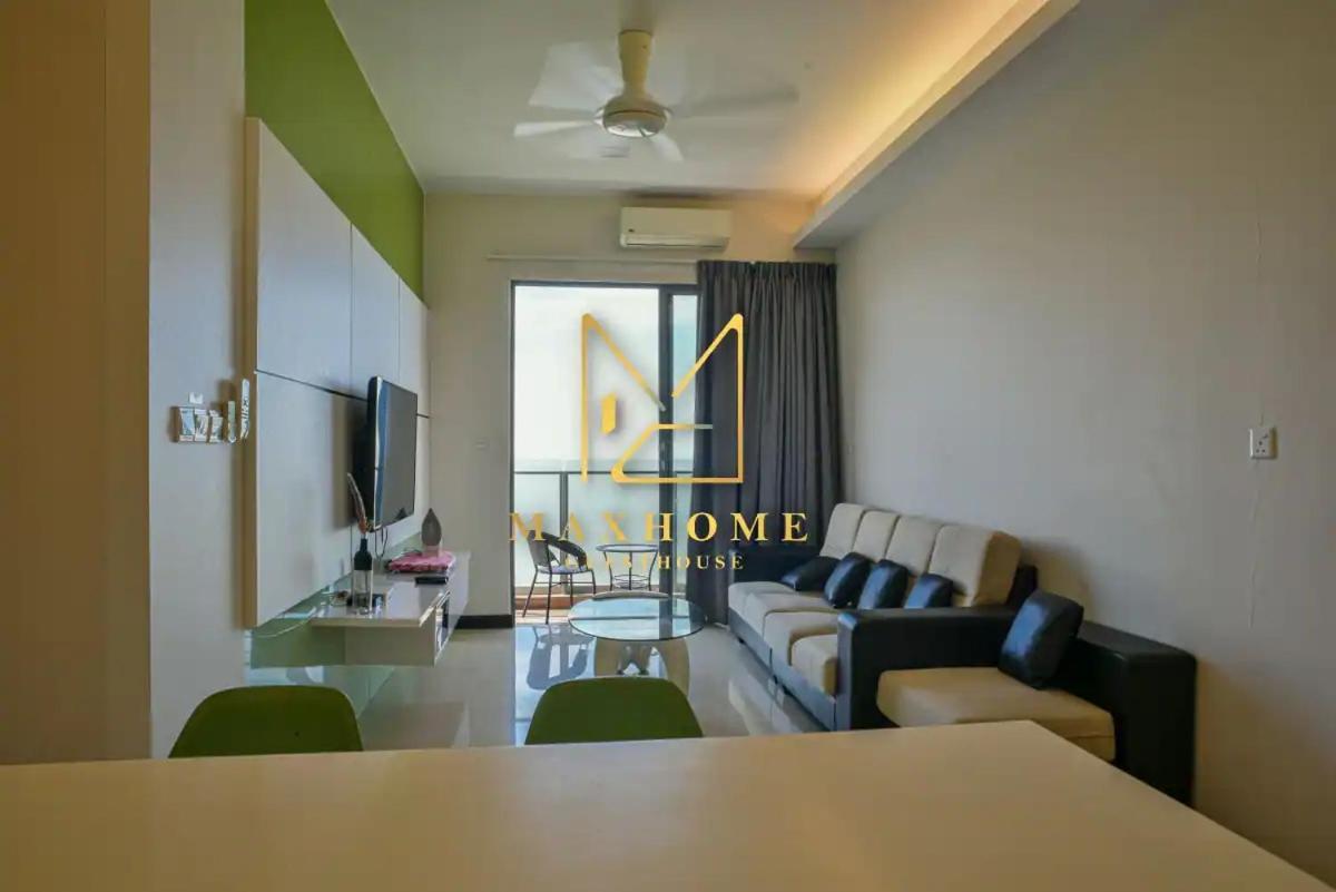 Maxhome Cozy At Silverscape Apartment